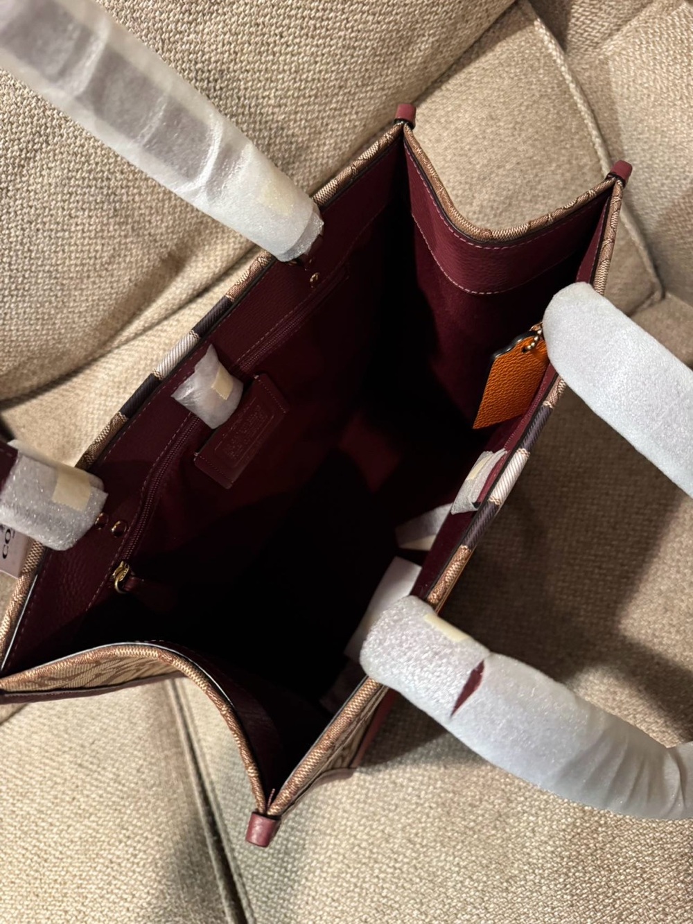 NWT！2PCS COACH DEMPSEY TOTE IN SIGNATURE JACQUARD WITH STRIPE （1917）AND WALLET - Picture 3 of 14